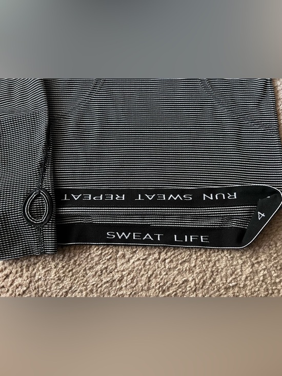 Lululemon Swiftly Tech Striped Long Sleeve Crew White / Black Size 4 - Picture 8 of 10